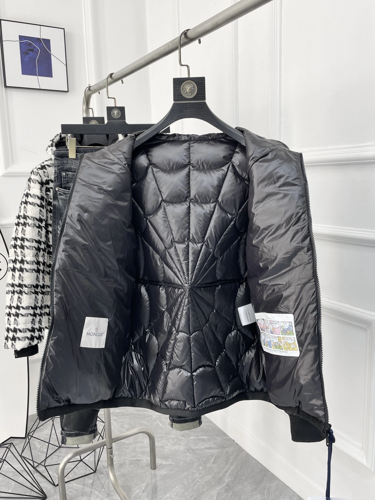 Popular 6004 Moncler Down Feather Coat Long Sleeved For Men