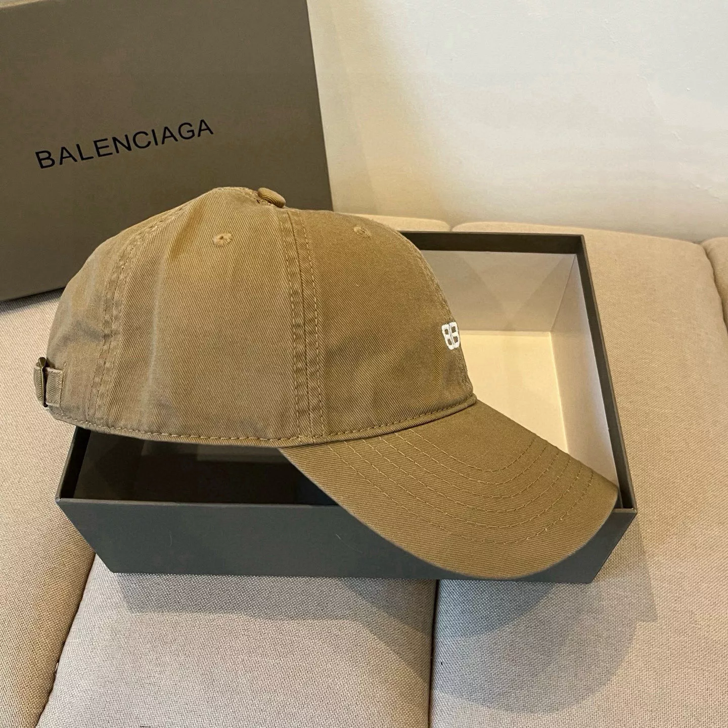 Popular 6064 Balenciaga Caps