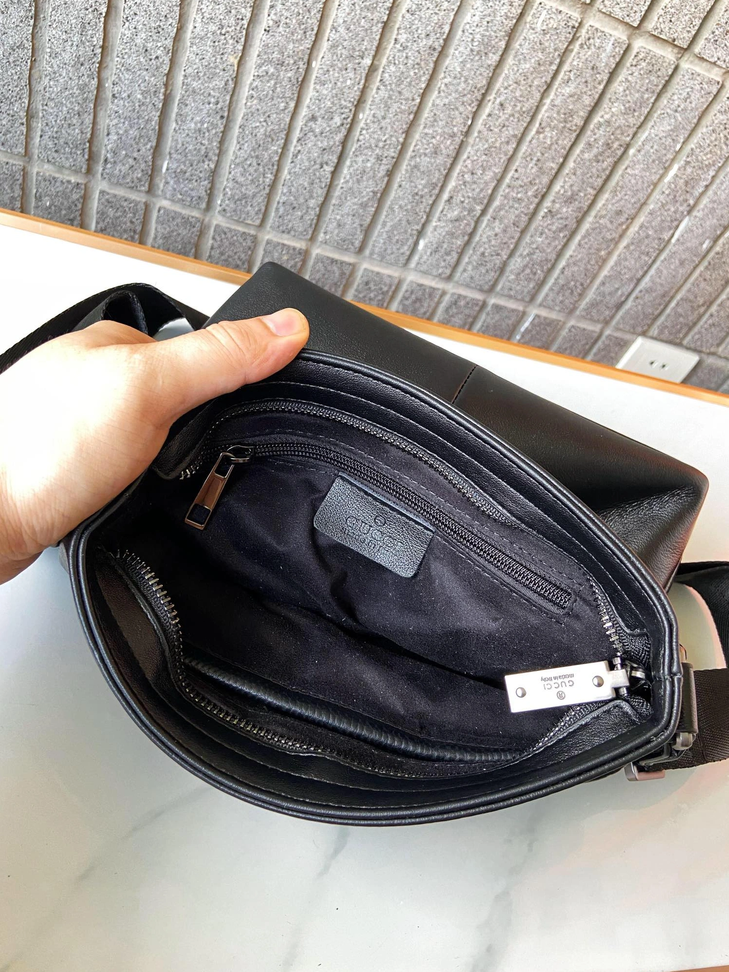 Popular 6138 Gucci AAA Man Messenger Bags