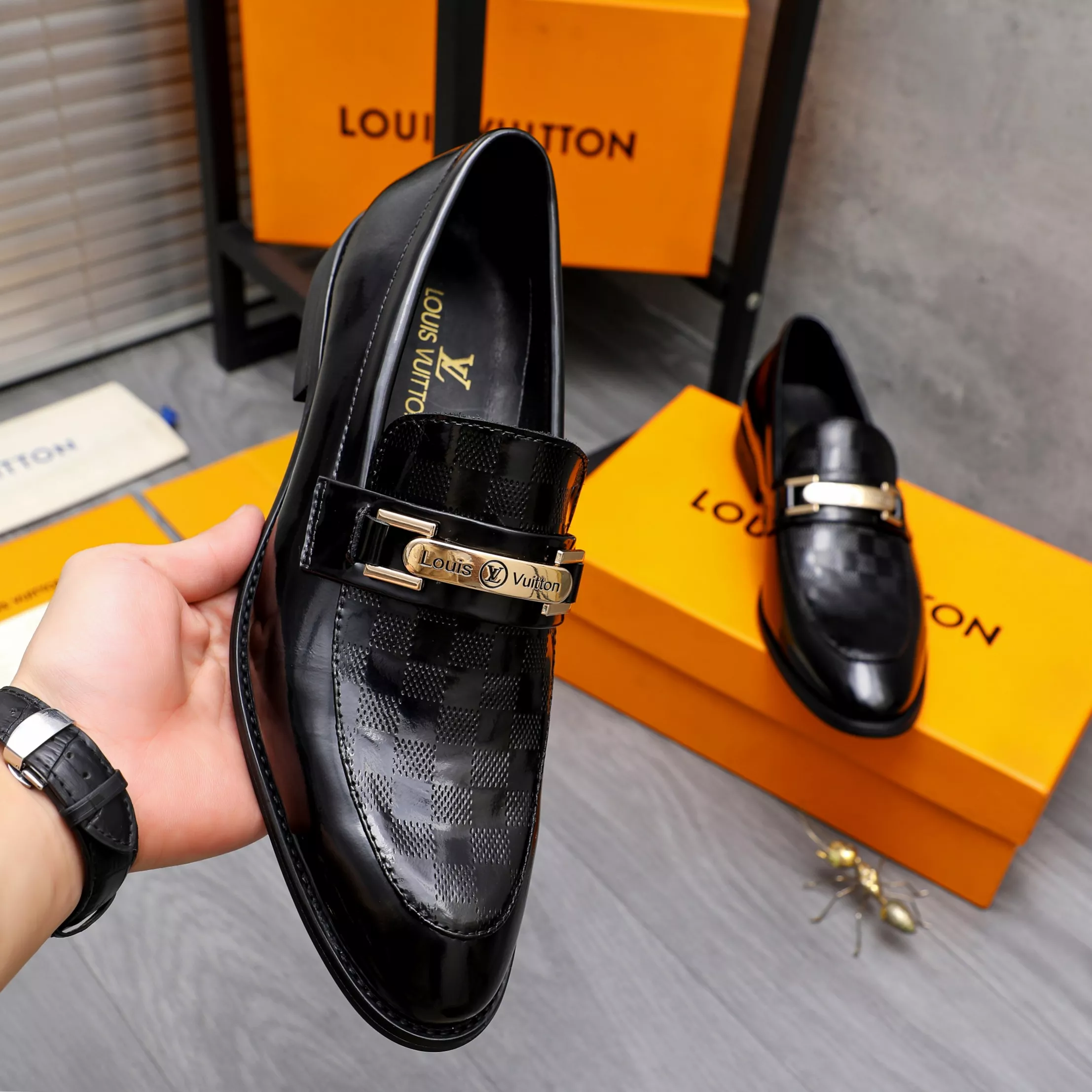 Popular 6140 Louis Vuitton LV Oxfords Shoes For Men