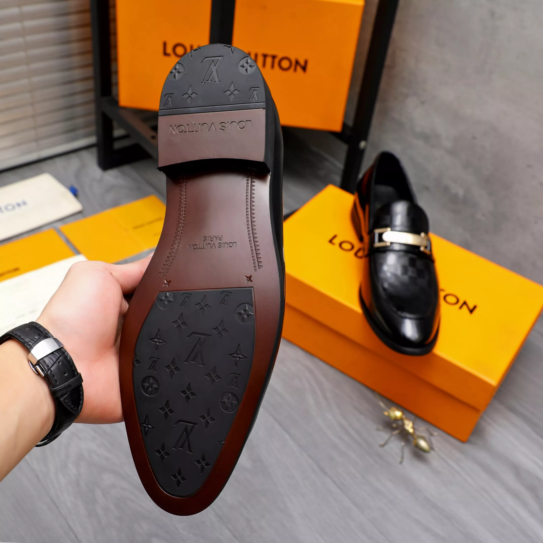 Popular 6140 Louis Vuitton LV Oxfords Shoes For Men