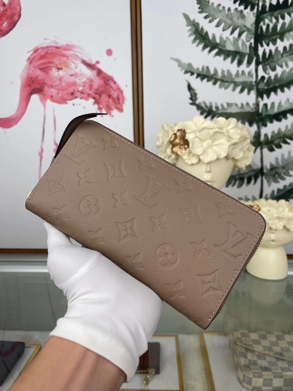 Popular 6153 Louis Vuitton AAA Quality Wallets For Women