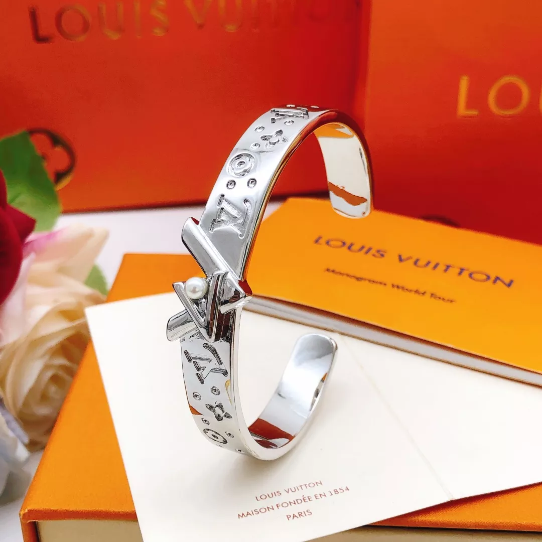 Popular 6369 Louis Vuitton LV Bracelets
