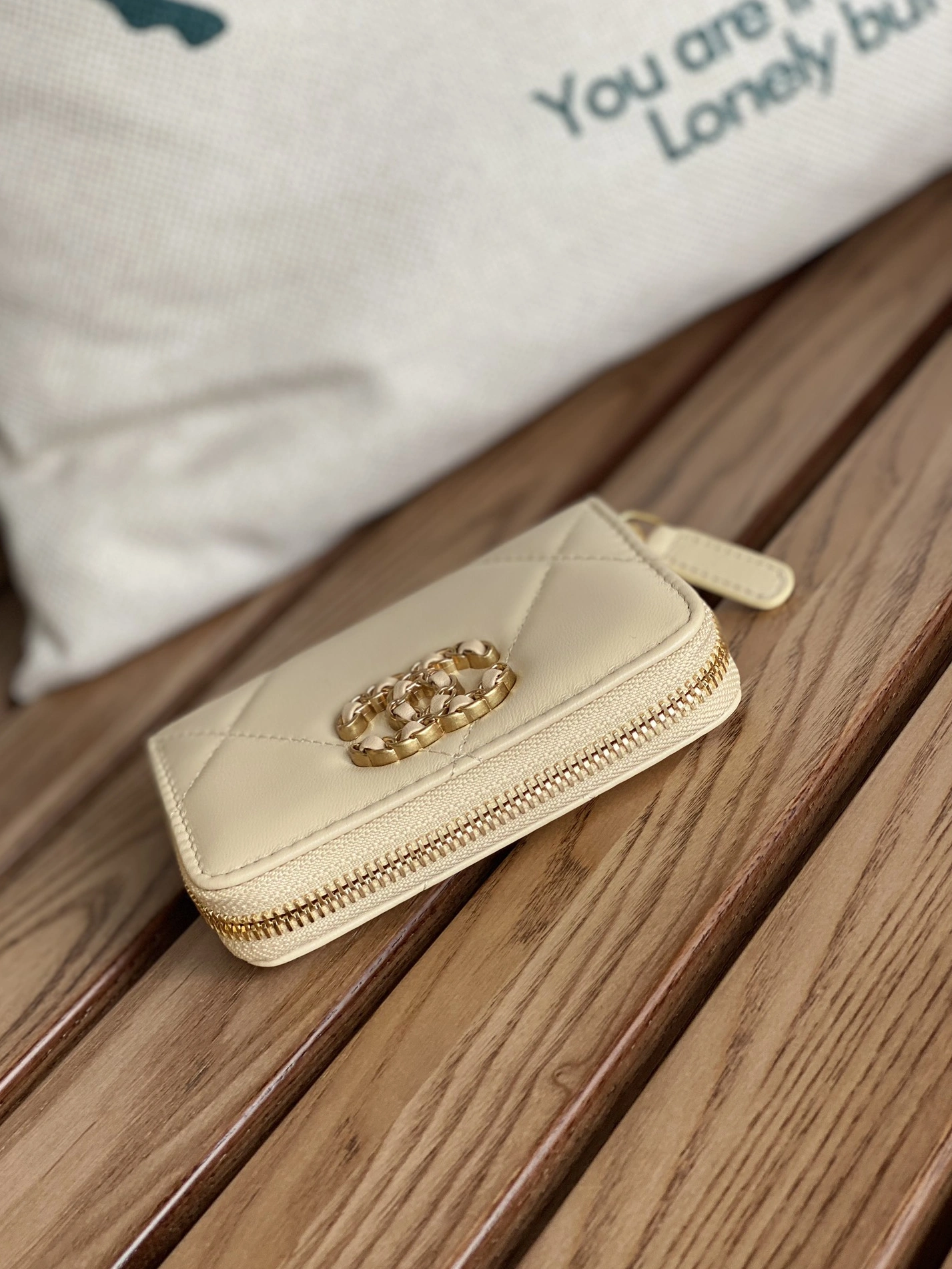 Popular 645 Chanel Wallets