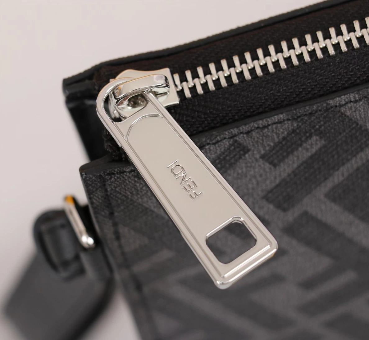 Popular 6565 Fendi AAA Man Wallets