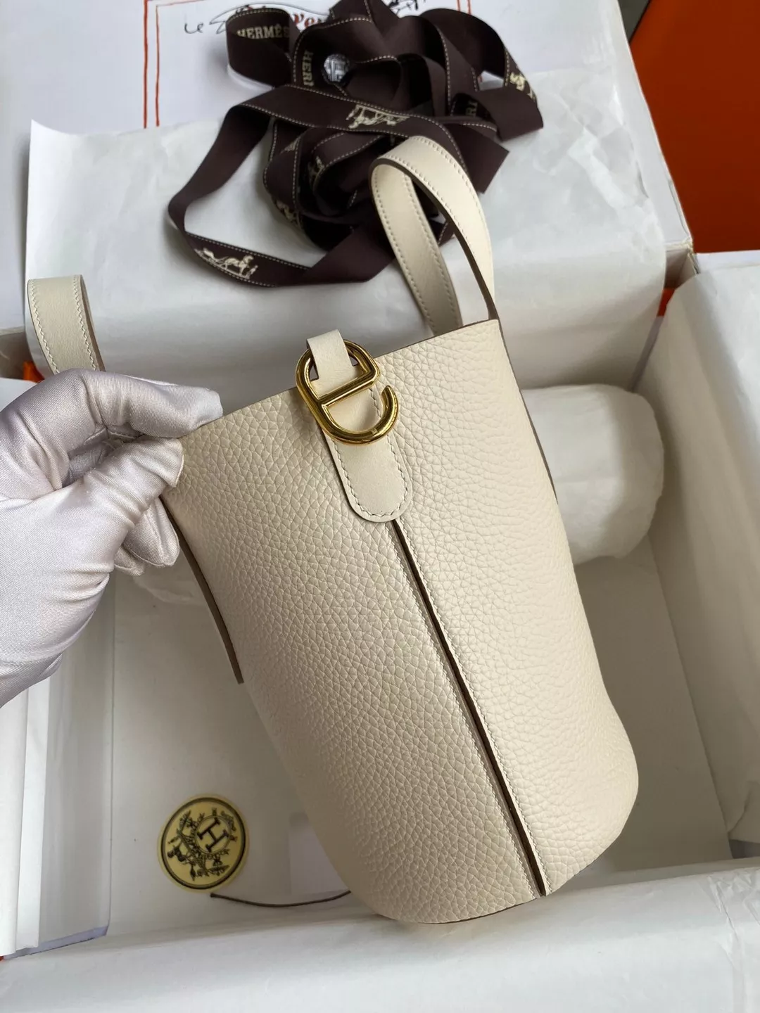 Popular 6660 Hermes AAA Quality Handbags In Gold For Women