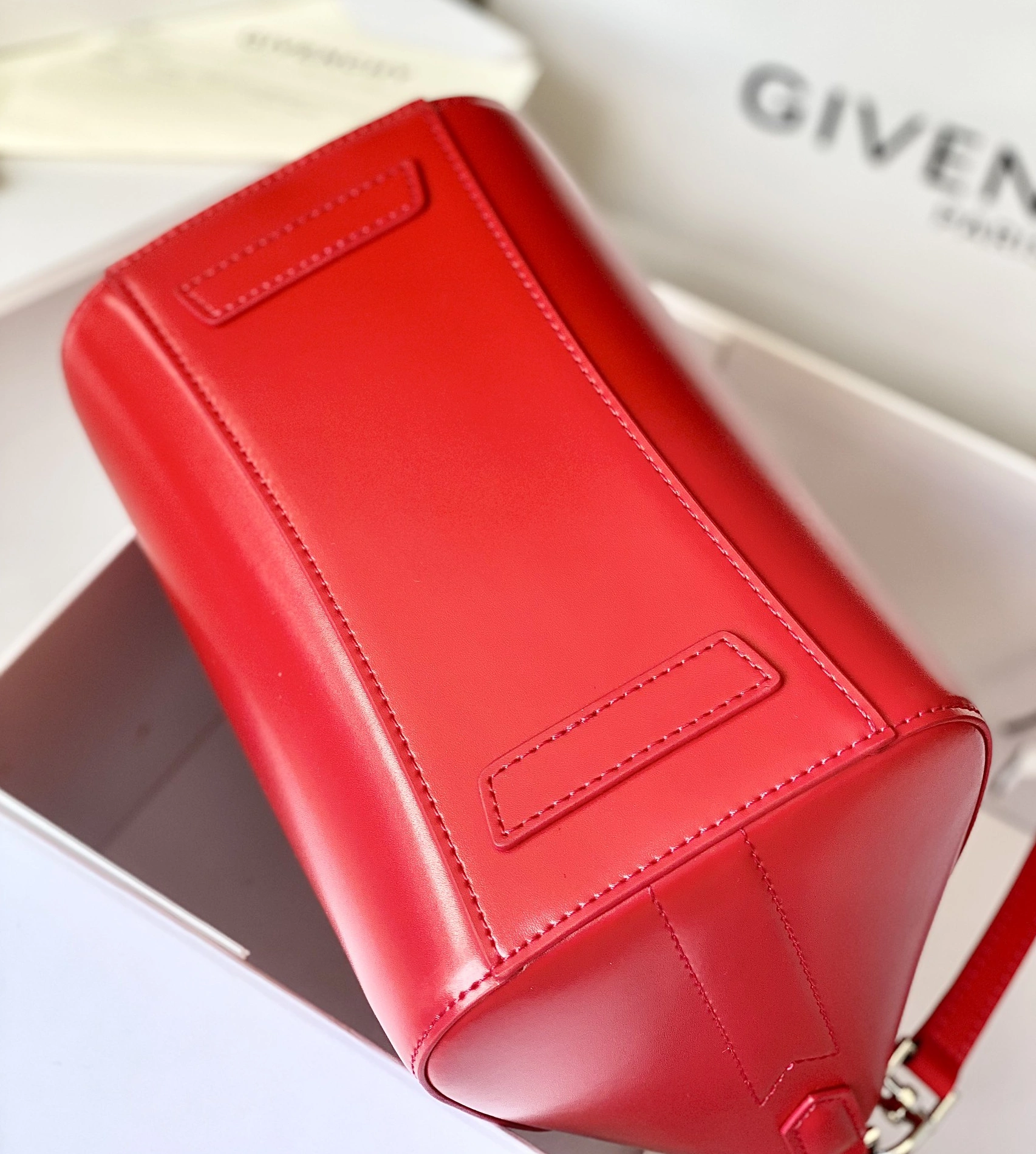 Popular 6875 Givenchy AAA Quality Handbags For Women
