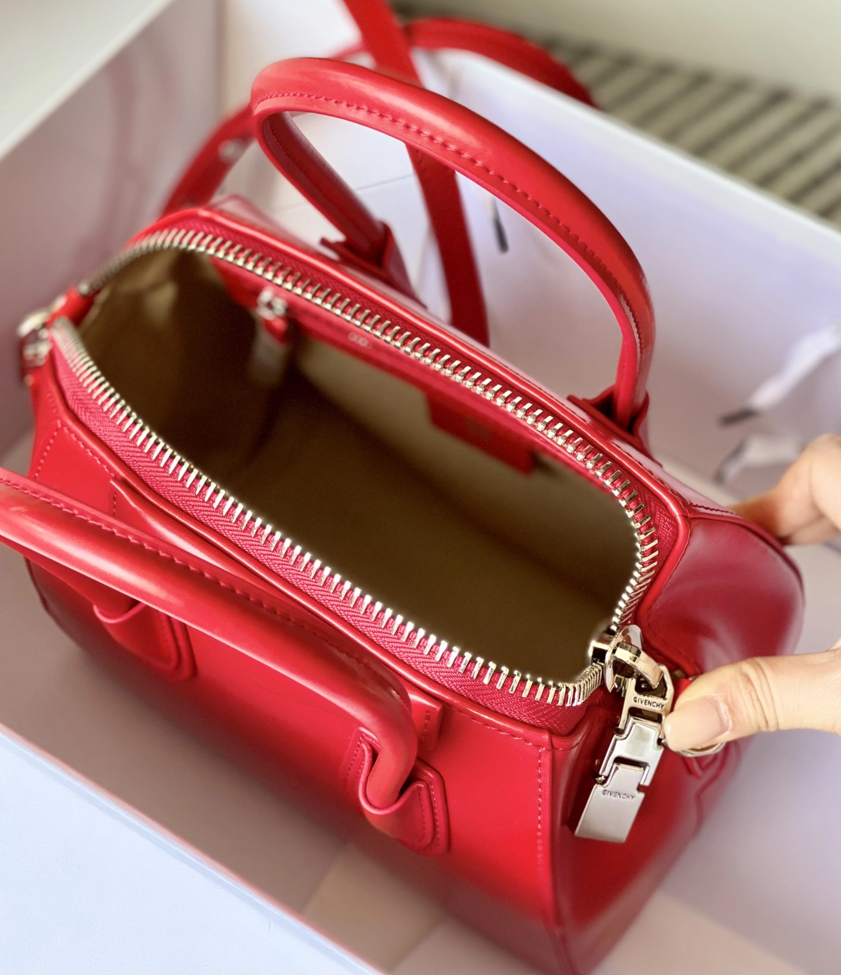 Popular 6875 Givenchy AAA Quality Handbags For Women