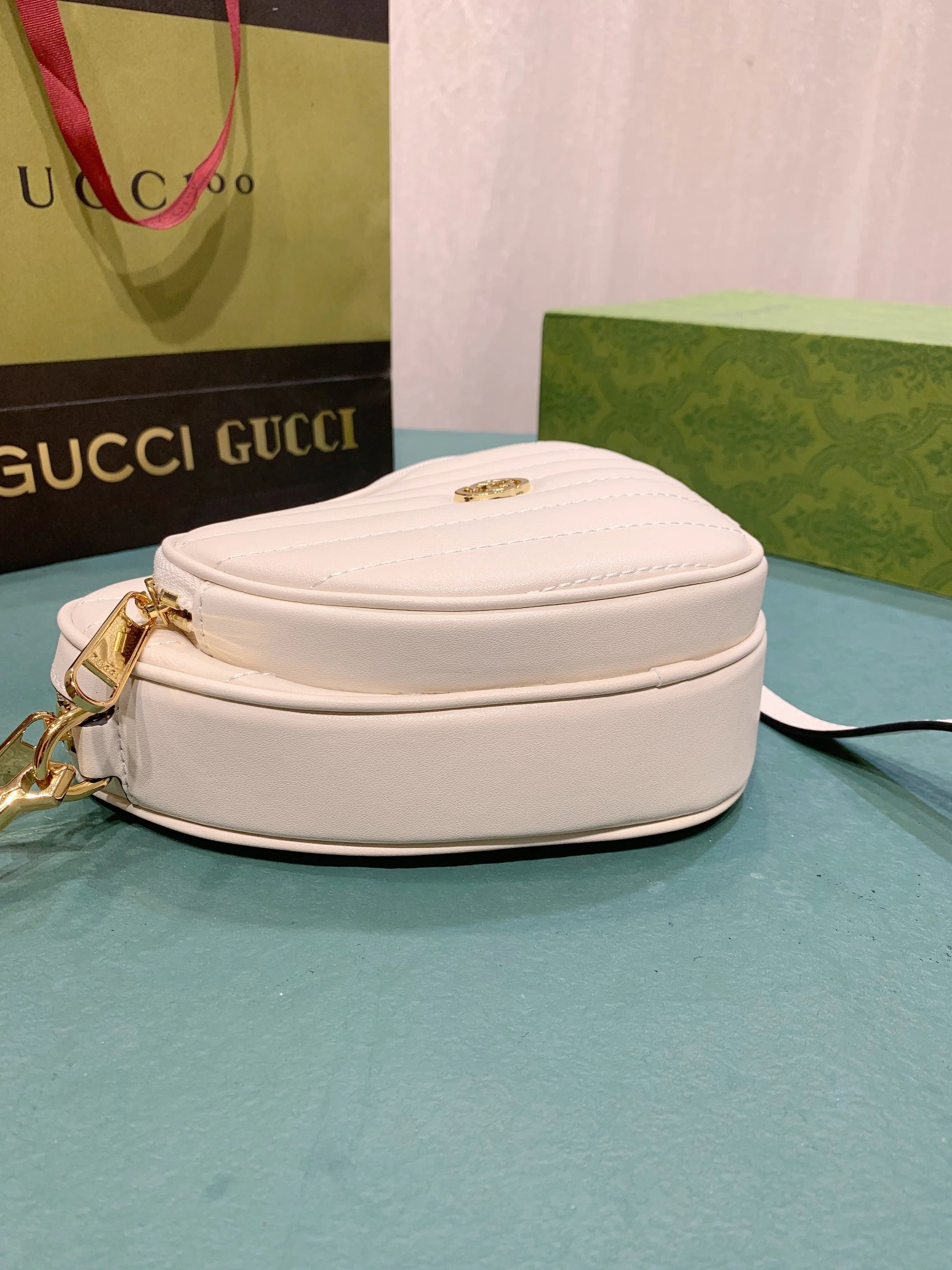 Popular 6881 Gucci AAA Quality Messenger Bags For Women