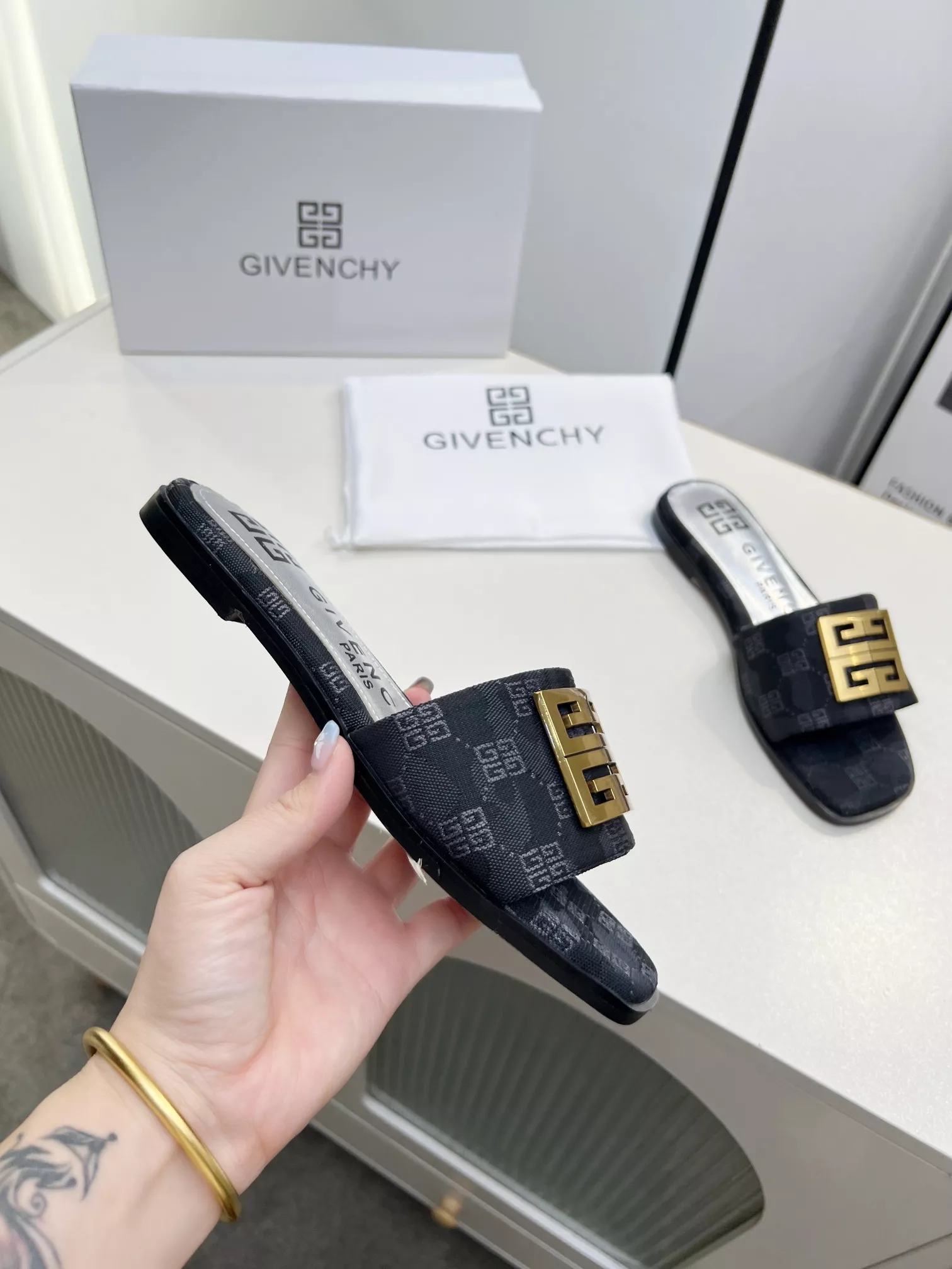 Popular 6968 Givenchy Slippers For Women