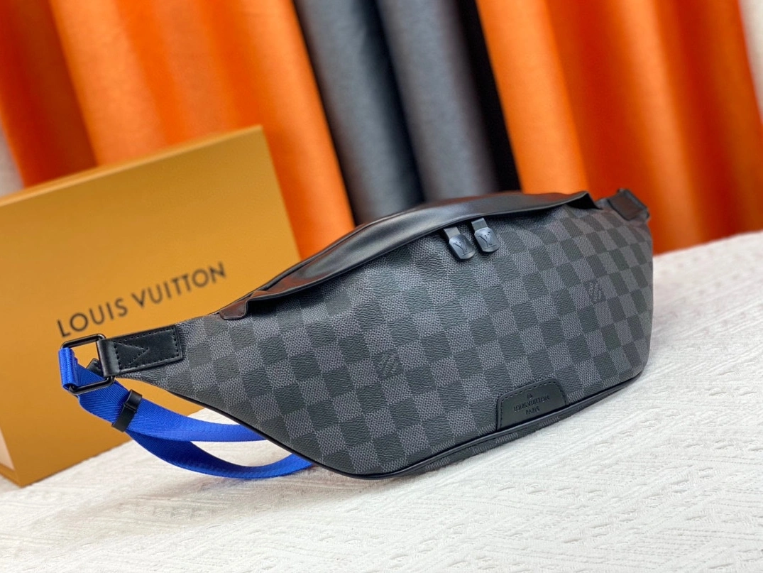 Popular 7079 Louis Vuitton LV AAA Quality Belt Bags For Unisex