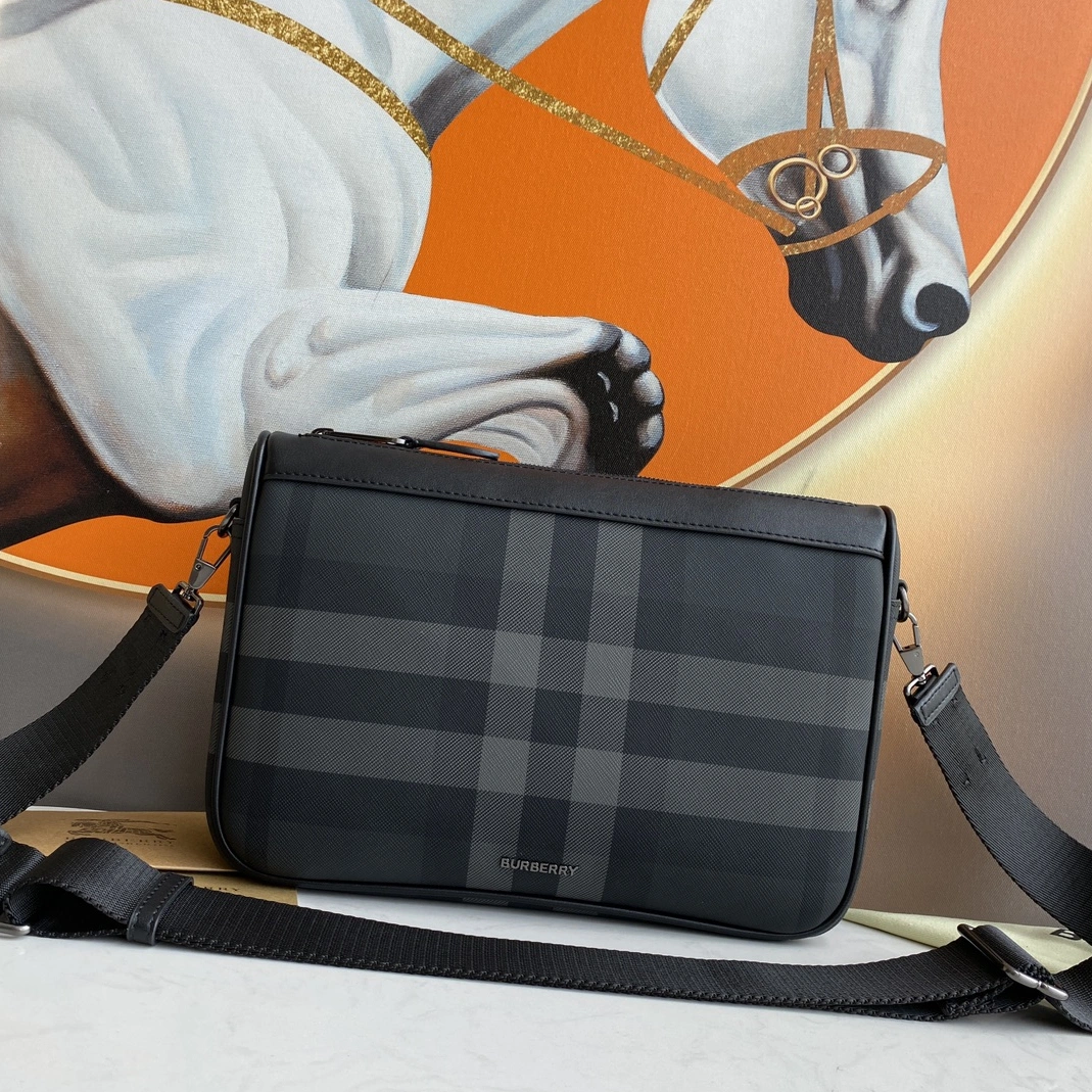 Popular 7101 Burberry AAA Man Messenger Bags