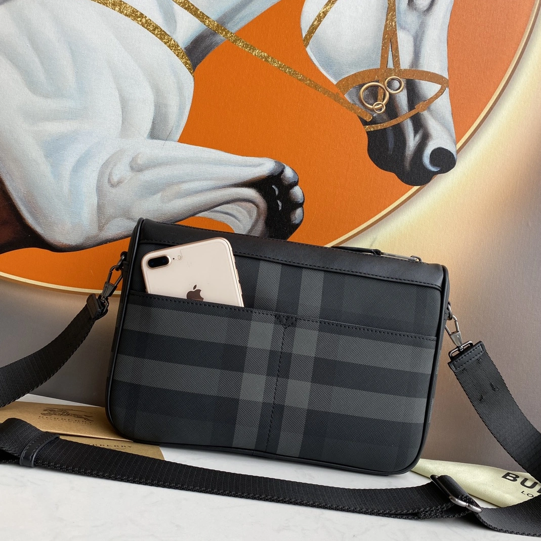 Popular 7101 Burberry AAA Man Messenger Bags