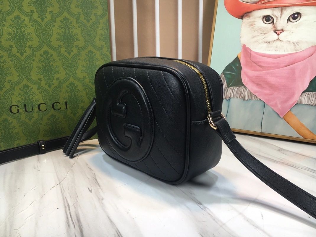 Popular 7240 Gucci AAA Quality Messenger Bags For Women