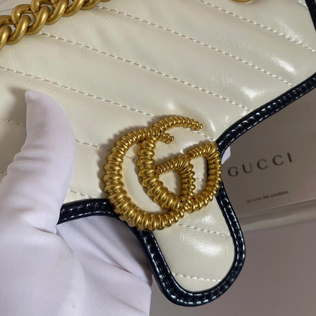 Popular 7495 Gucci AAA Quality Messenger Bags For Women