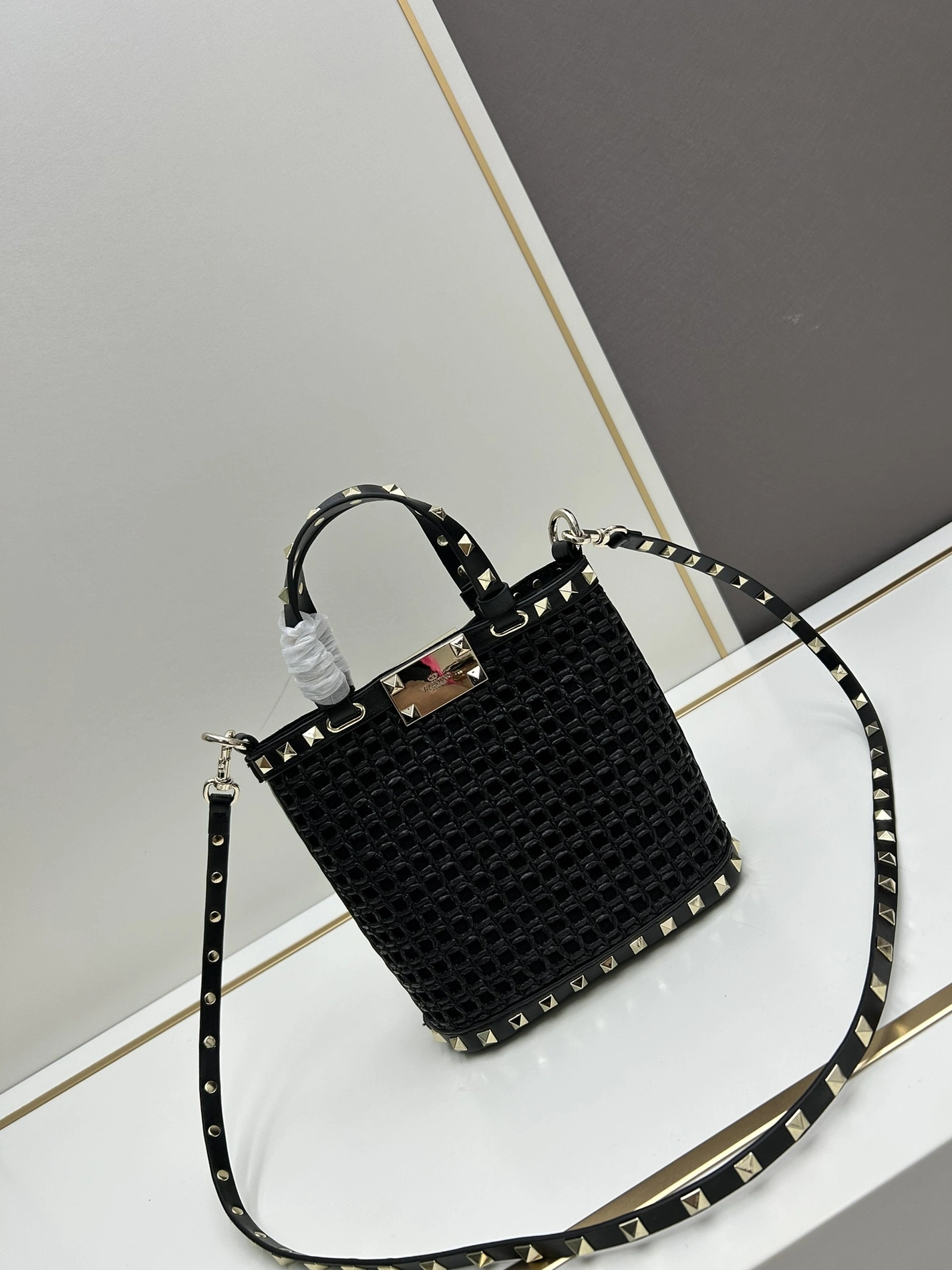 Popular 764 Valentino AAA Quality Handbags For Women