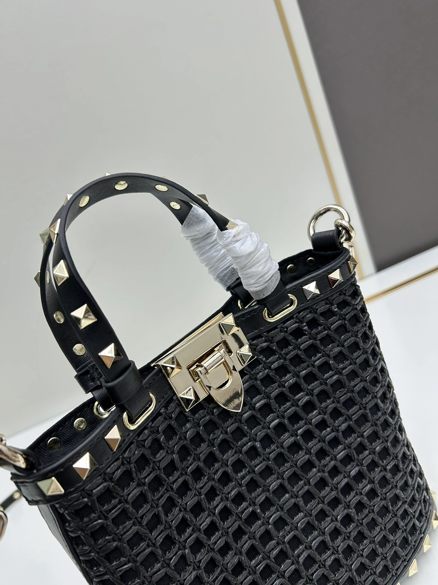 Popular 764 Valentino AAA Quality Handbags For Women