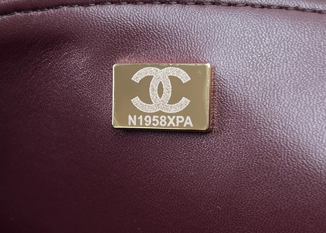 Popular 7692 Chanel AAA Quality Messenger Bags For Women