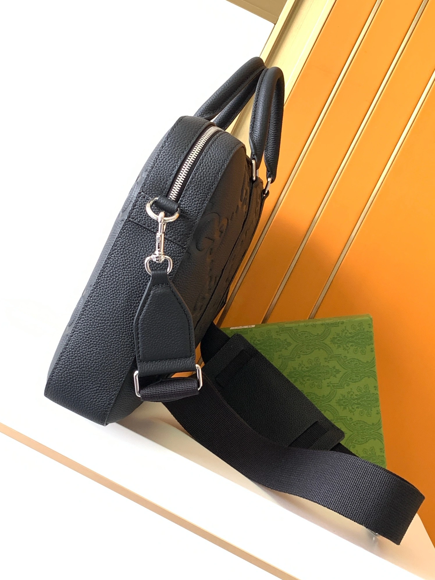 Popular 7954 Gucci AAA Man Handbags