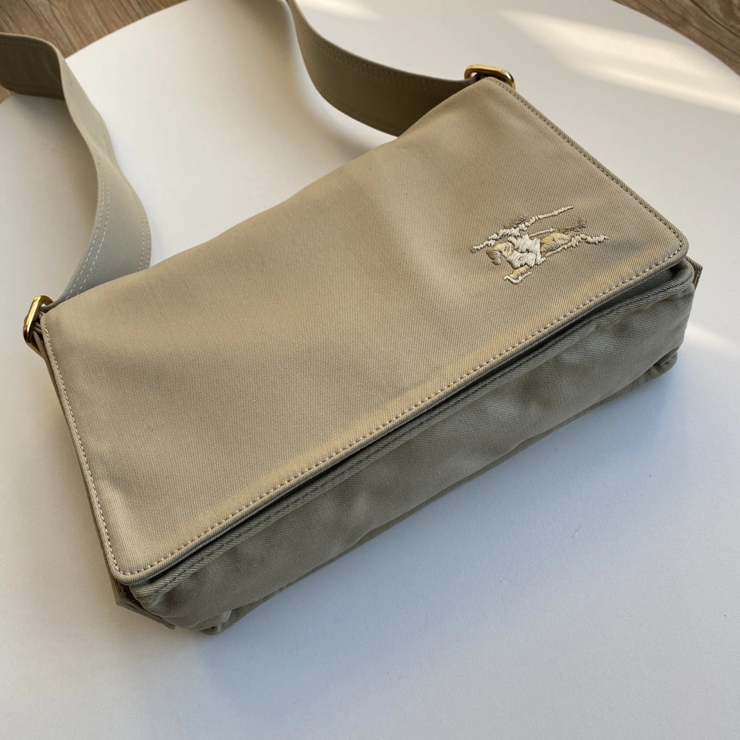 Popular 8015 Burberry AAA Man Messenger Bags