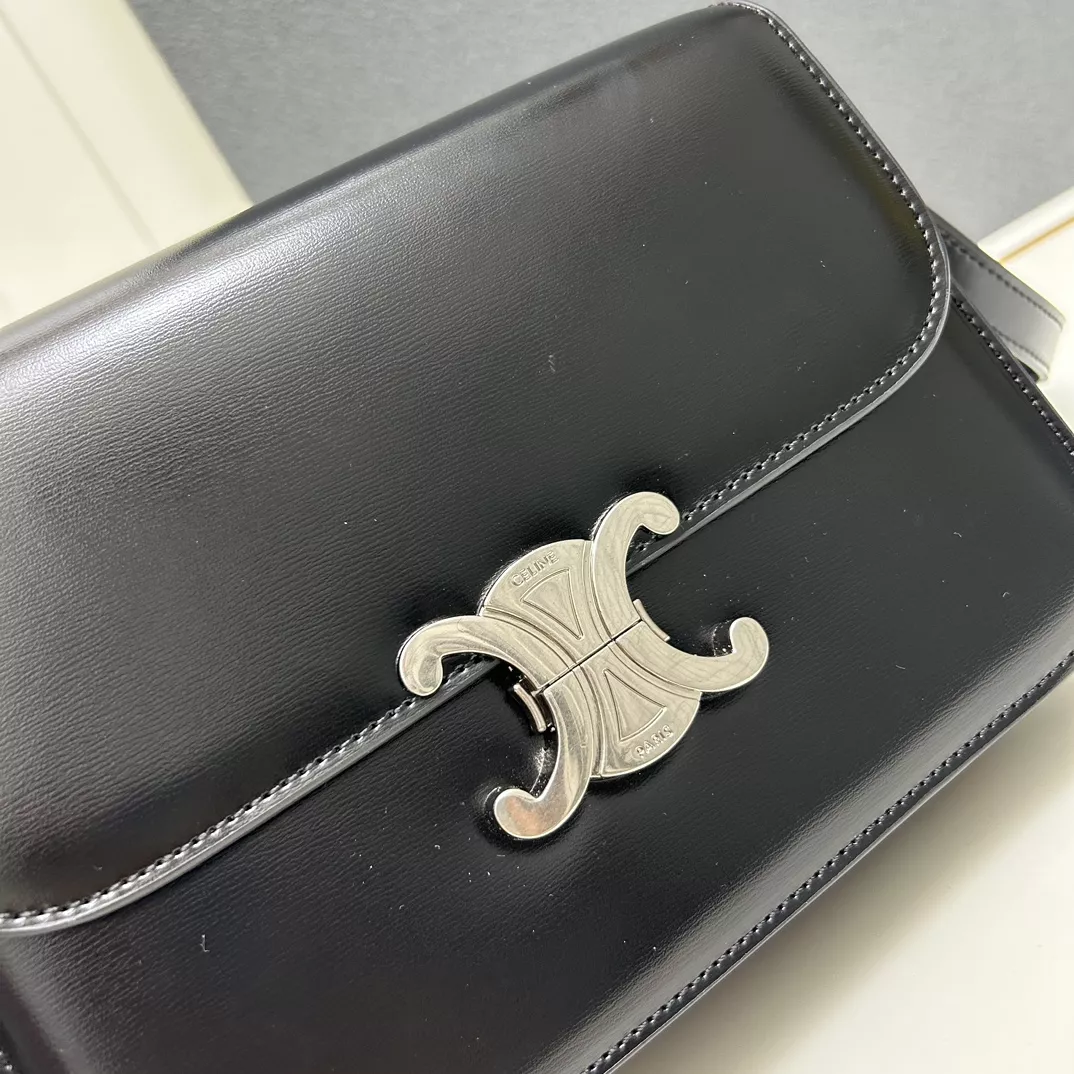 Popular 8021 Celine AAA Quality Messenger Bags For Women