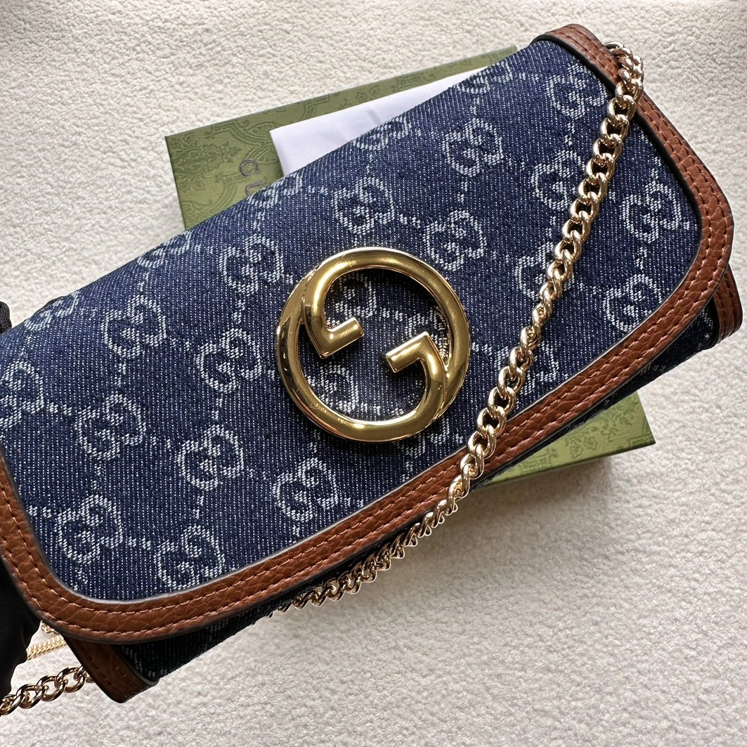 Popular 8165 Gucci AAA Quality Messenger Bags For Women