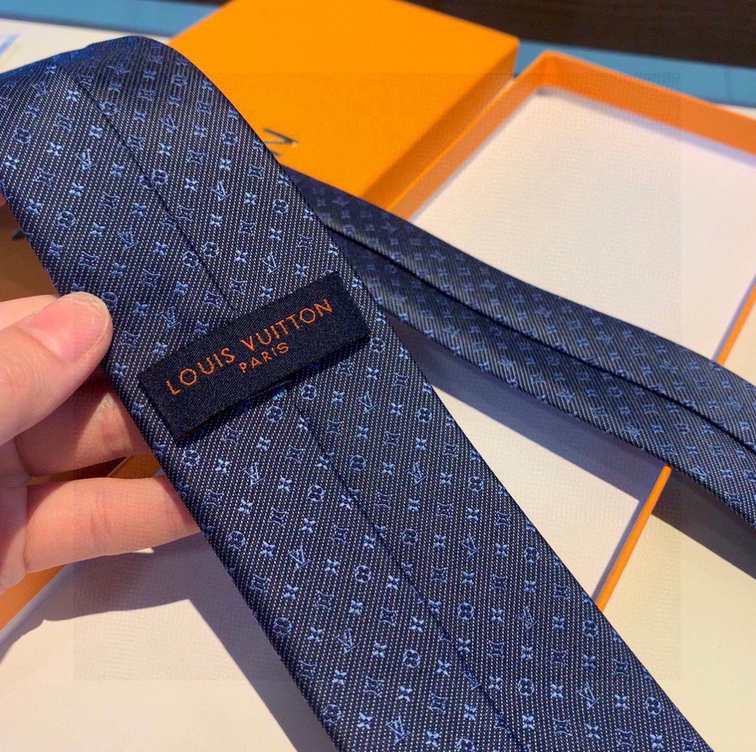 Popular 8297 Louis Vuitton LV Necktie For Men