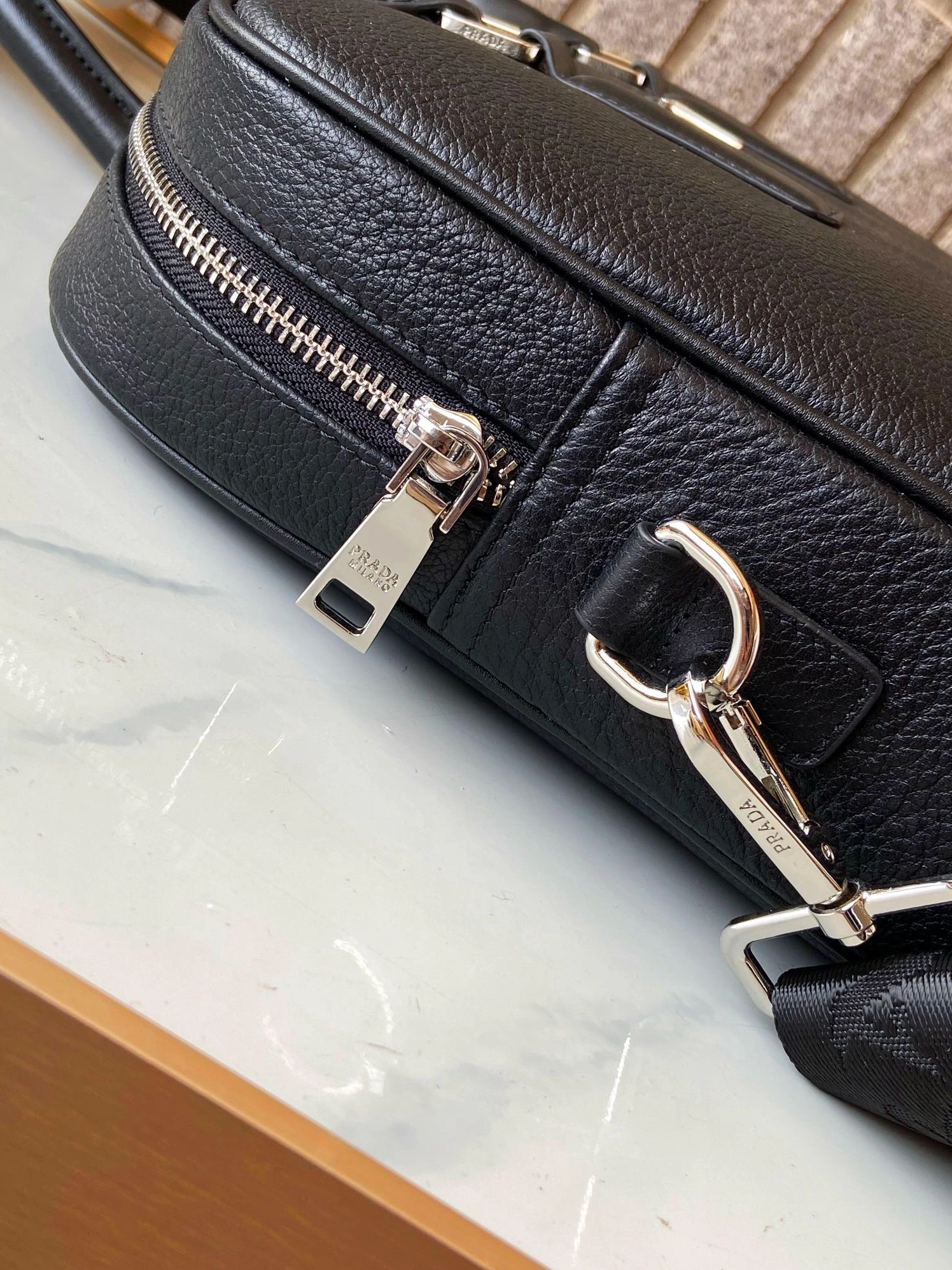 Popular 8312 Prada AAA Man Handbags