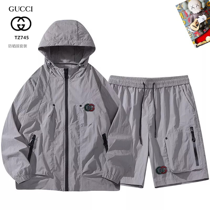 Popular 8390 Gucci Tracksuits Long Sleeved For Men