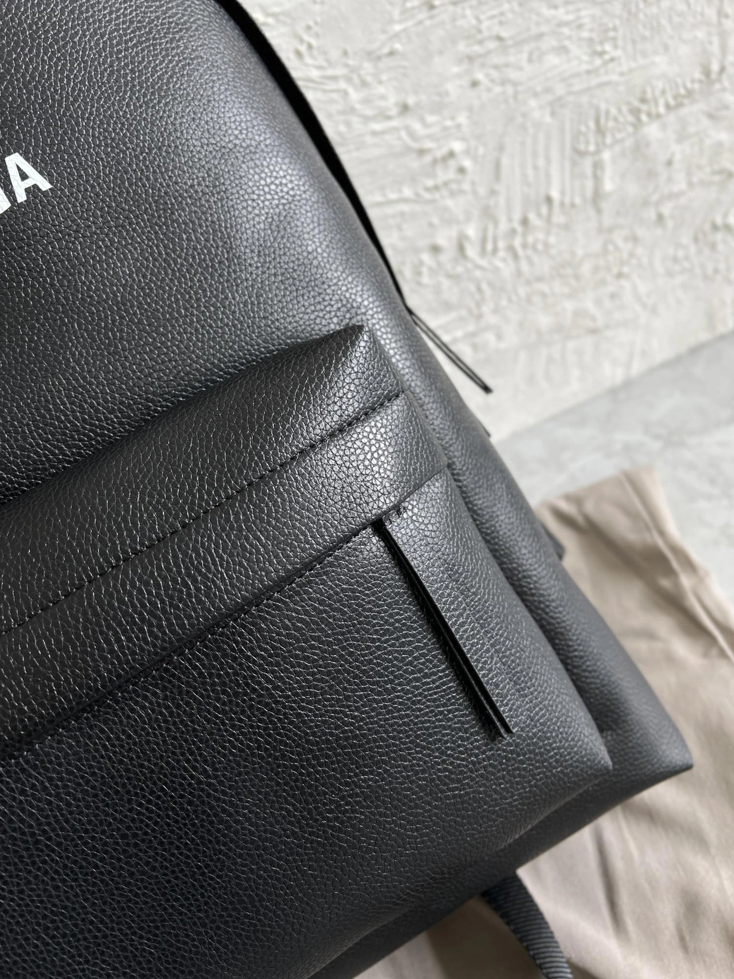 Popular 8402 Balenciaga AAA Man Backpacks