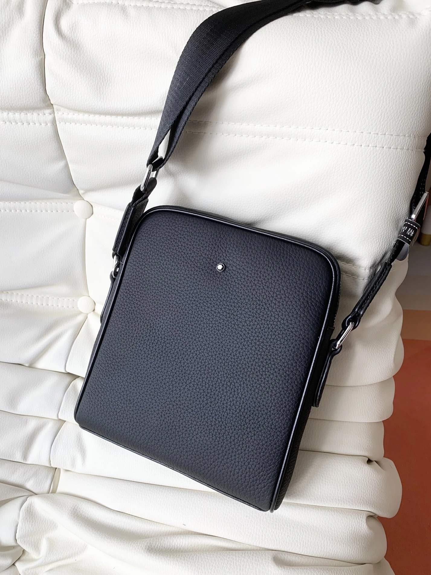 Popular 8424 Mont Blanc AAA Man Messenger Bags