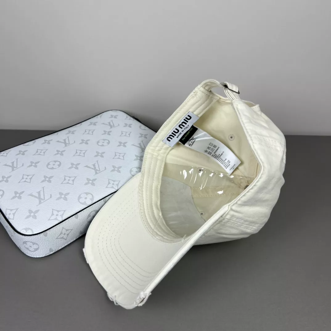 Popular 848 MIU MIU Caps