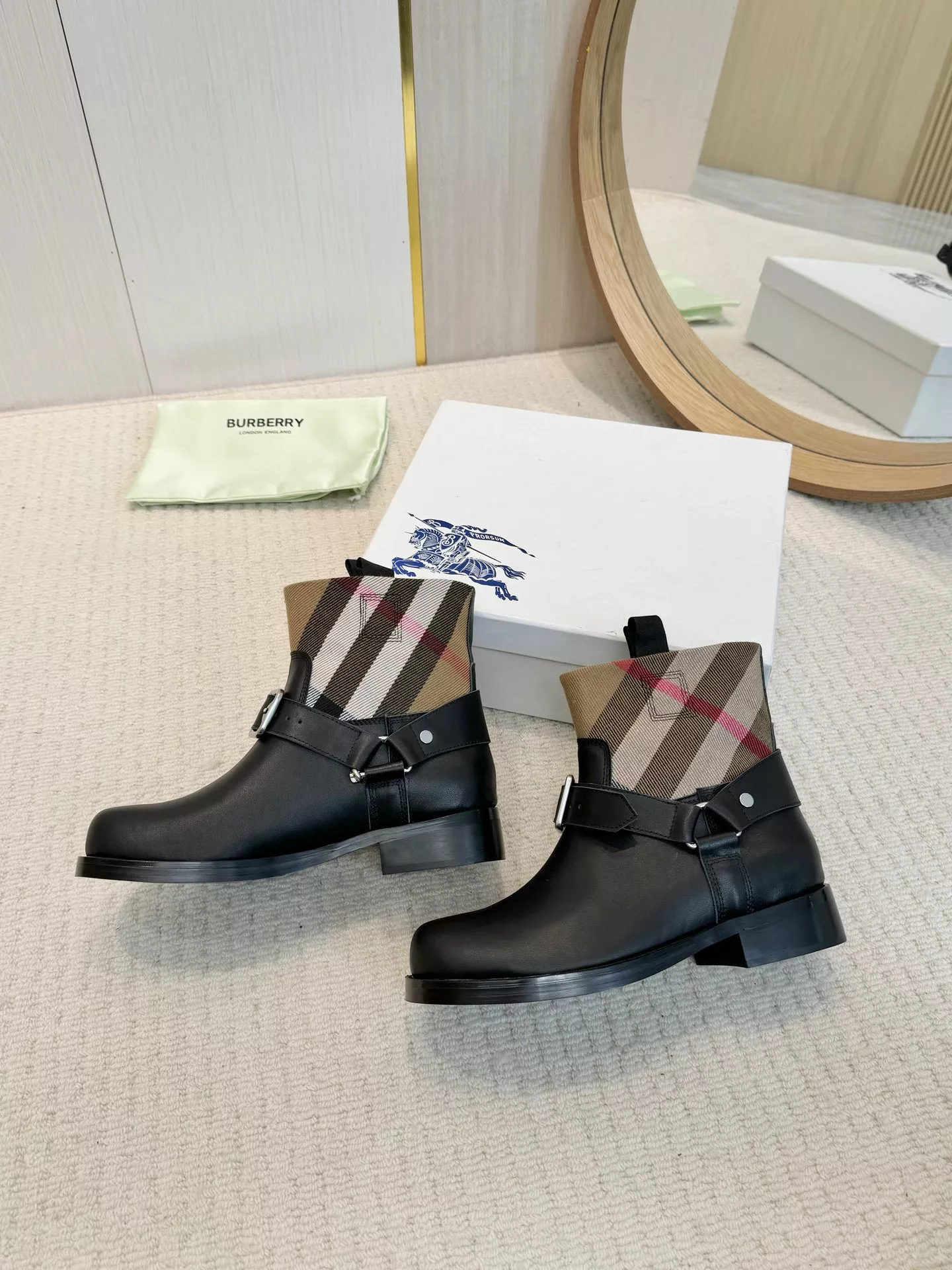 Popular 8491 Burberry Boots For Women