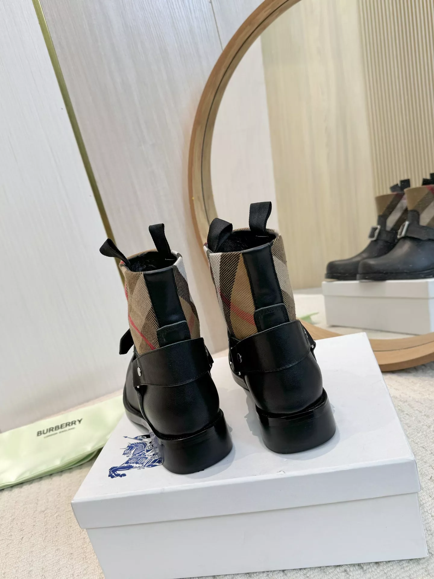 Popular 8491 Burberry Boots For Women