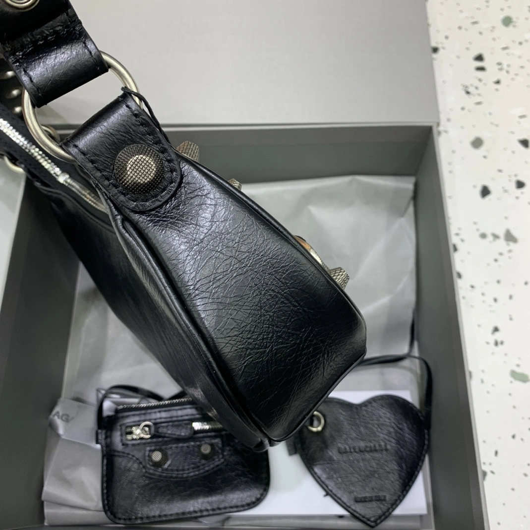 Popular 8691 Balenciaga AAA Quality Messenger Bags For Women