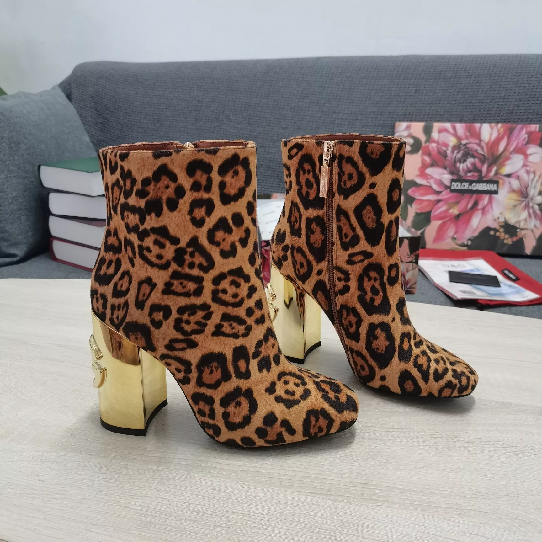 Popular 8903 Dolce & Gabbana D&G Boots For Women