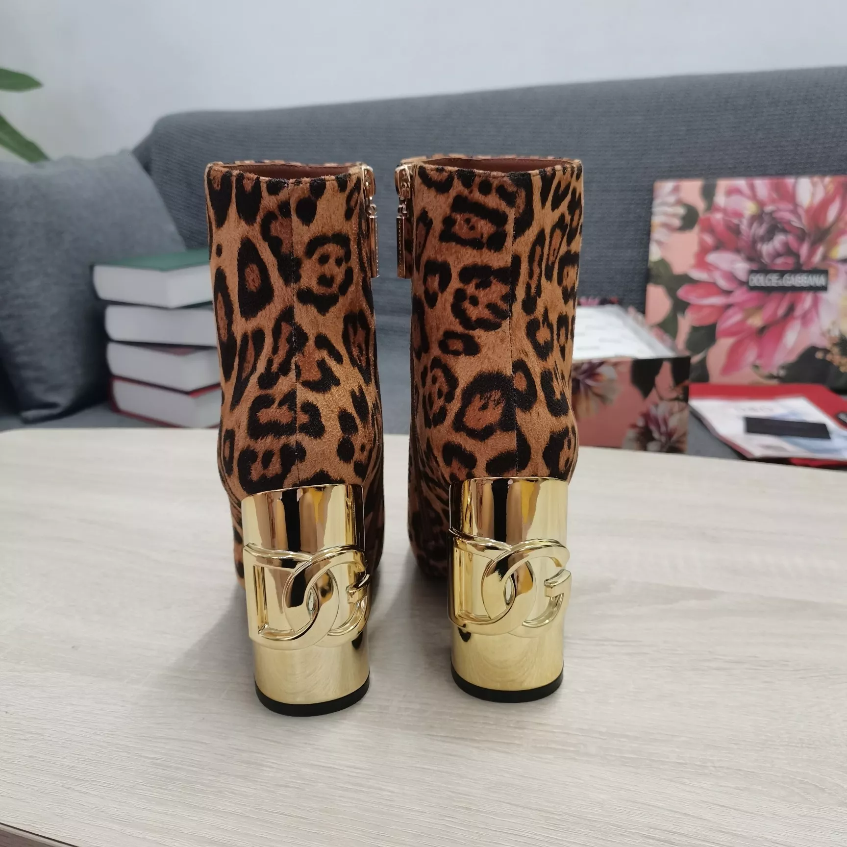 Popular 8903 Dolce & Gabbana D&G Boots For Women