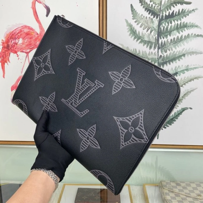 Popular 8998 Louis Vuitton AAA Man Wallets