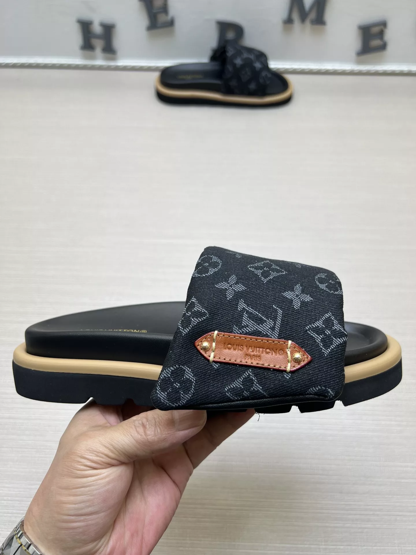 Popular 9087 Louis Vuitton Slippers For Men