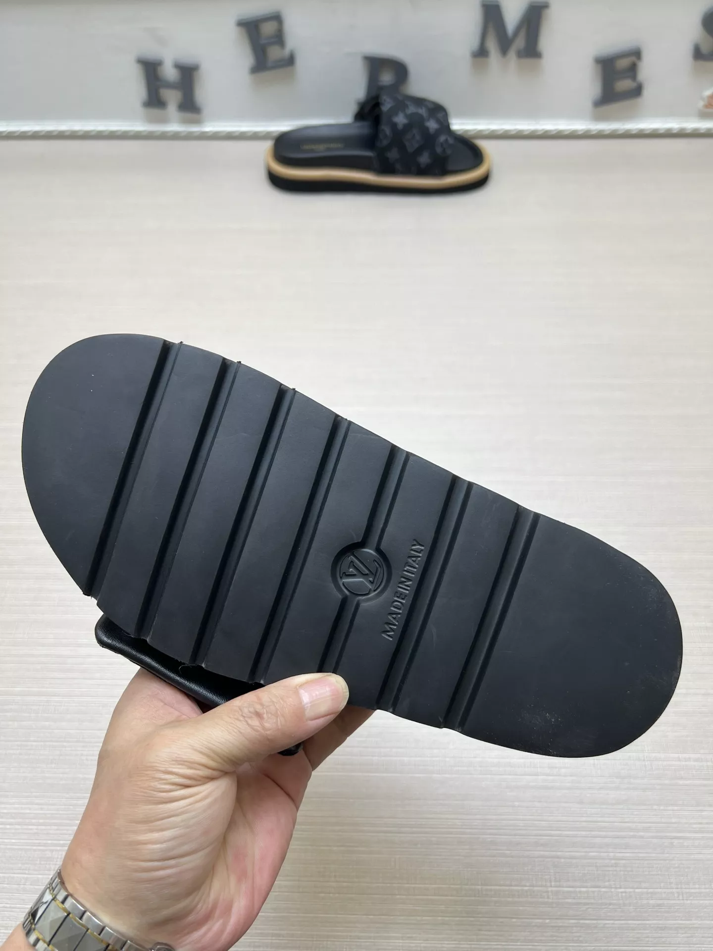 Popular 9087 Louis Vuitton Slippers For Men