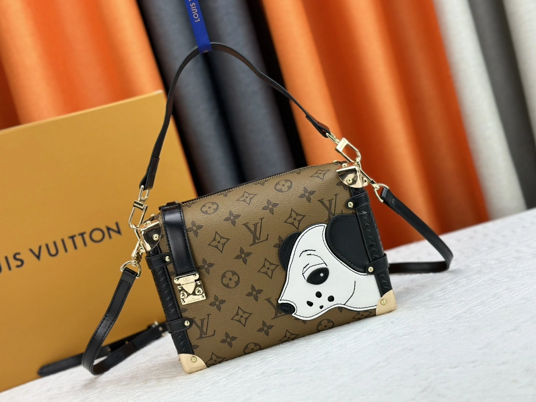 Popular 9122 Louis Vuitton AAA Quality Messenger Bags For Women