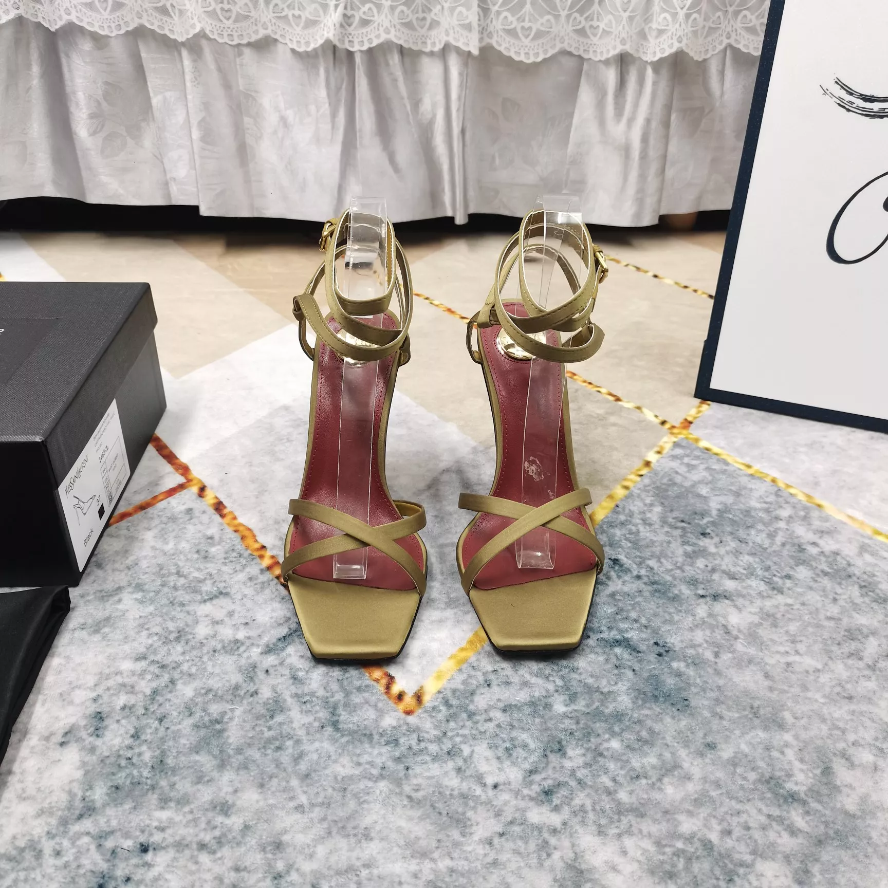 Popular 9175 Yves Saint Laurent YSL Sandal For Women