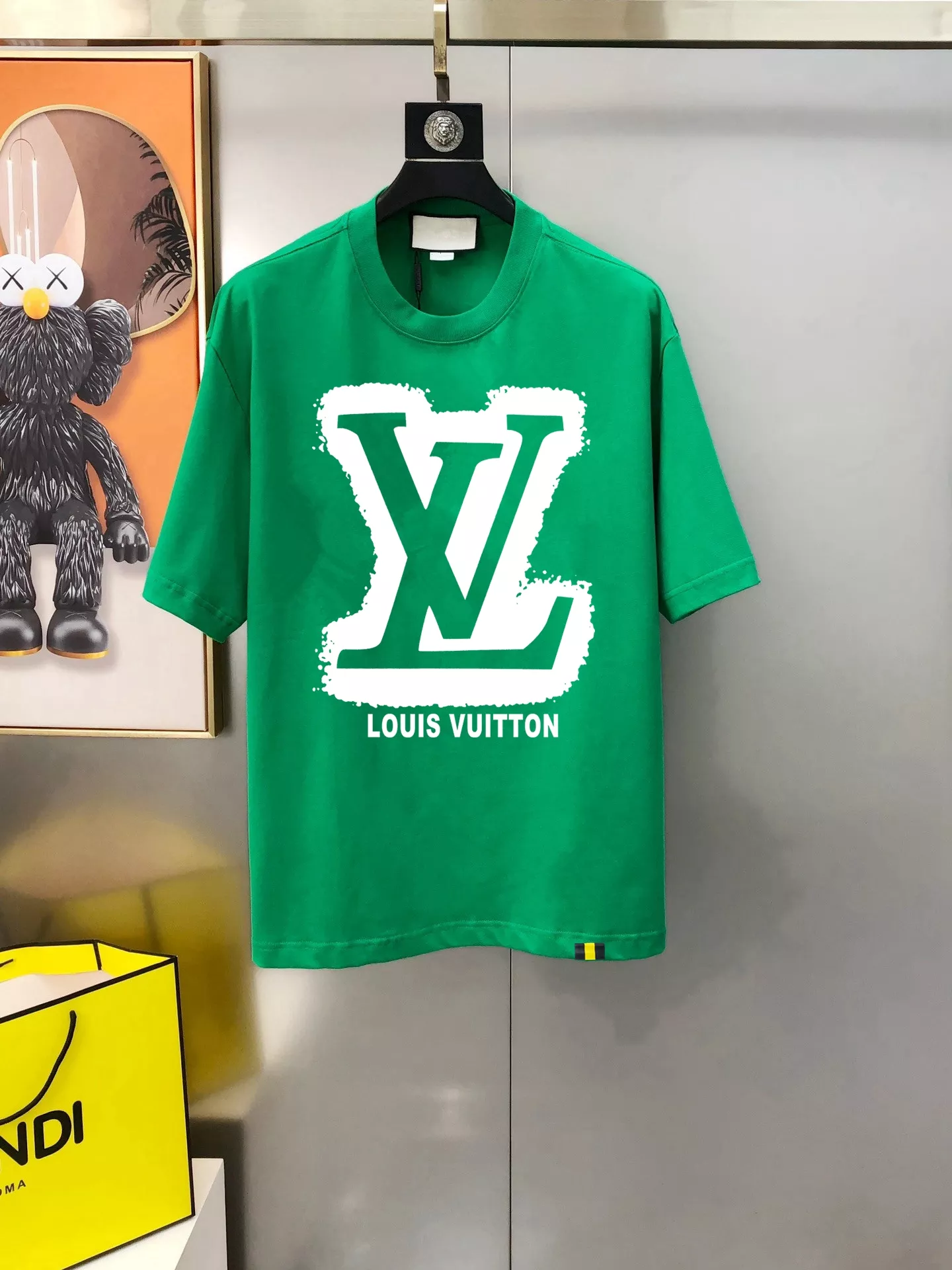 Popular 9523 Louis Vuitton LV T-Shirts Short Sleeved For Men
