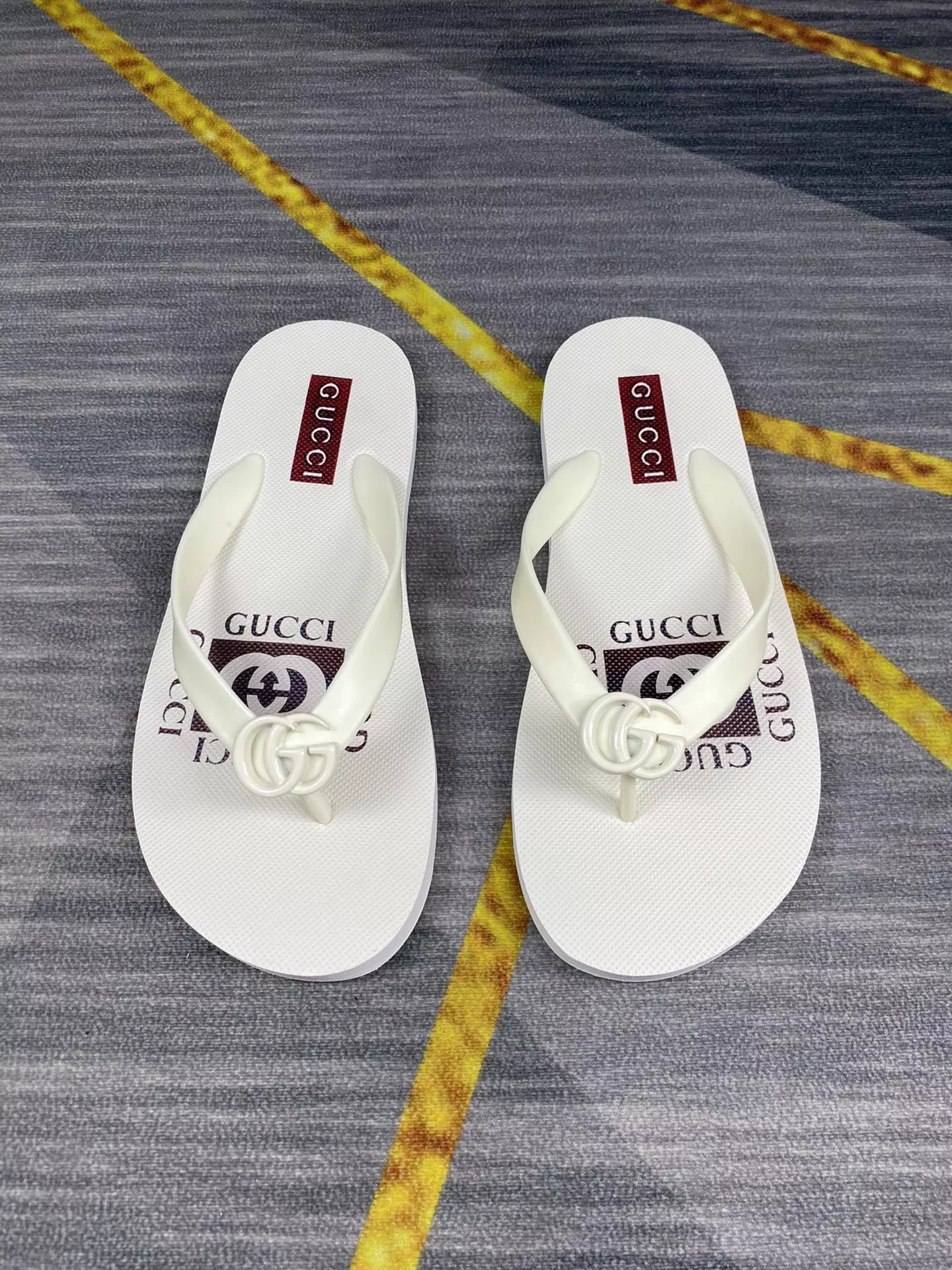 Popular 9934 Gucci Slippers For Men