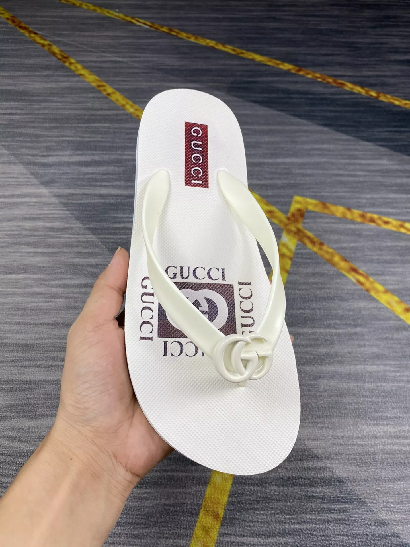 Popular 9934 Gucci Slippers For Men
