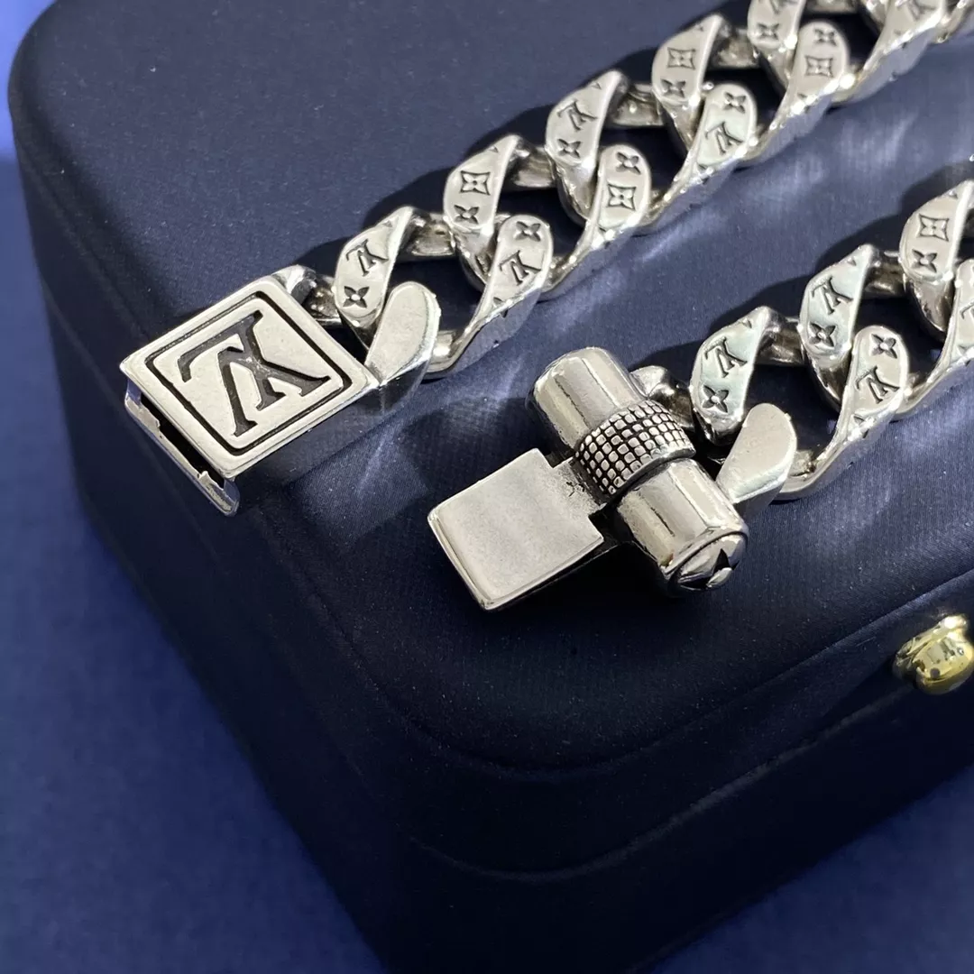 Popular 9941 Louis Vuitton LV Jewelry Set