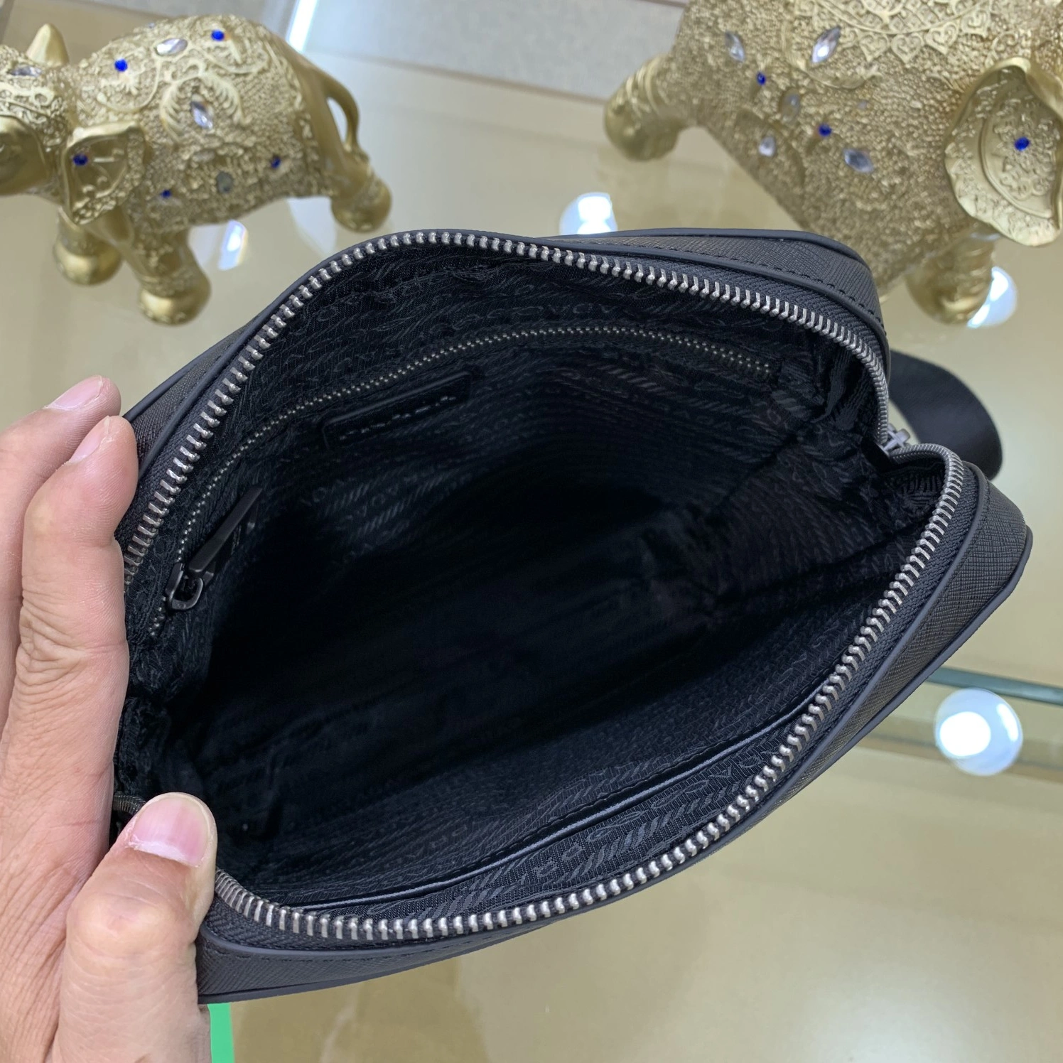 Practical 1015 Prada AAA Man Messenger Bags