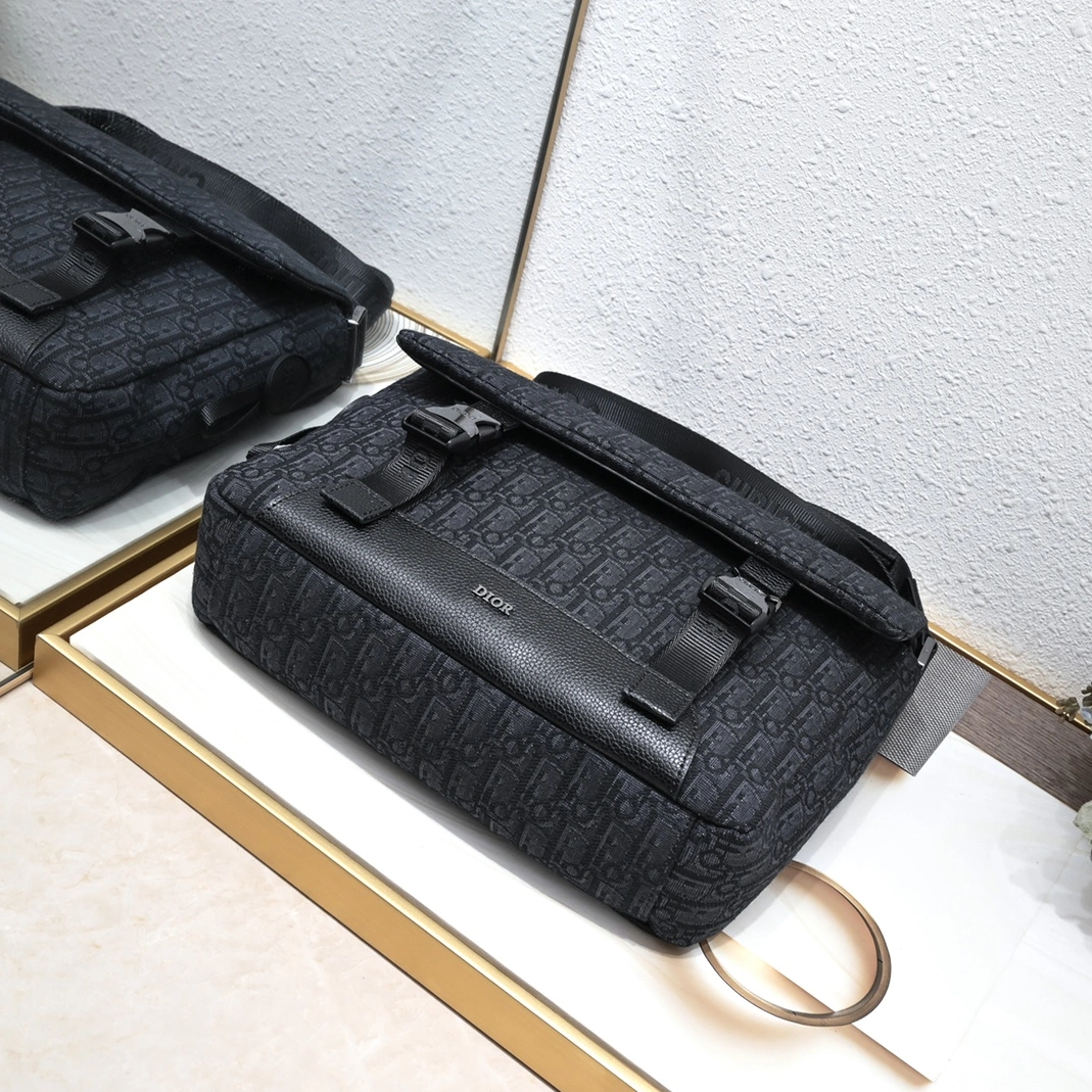 Practical 1055 Christian Dior AAA Man Messenger Bags