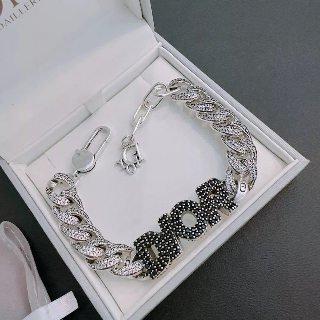 Practical 1197 Christian Dior Bracelets