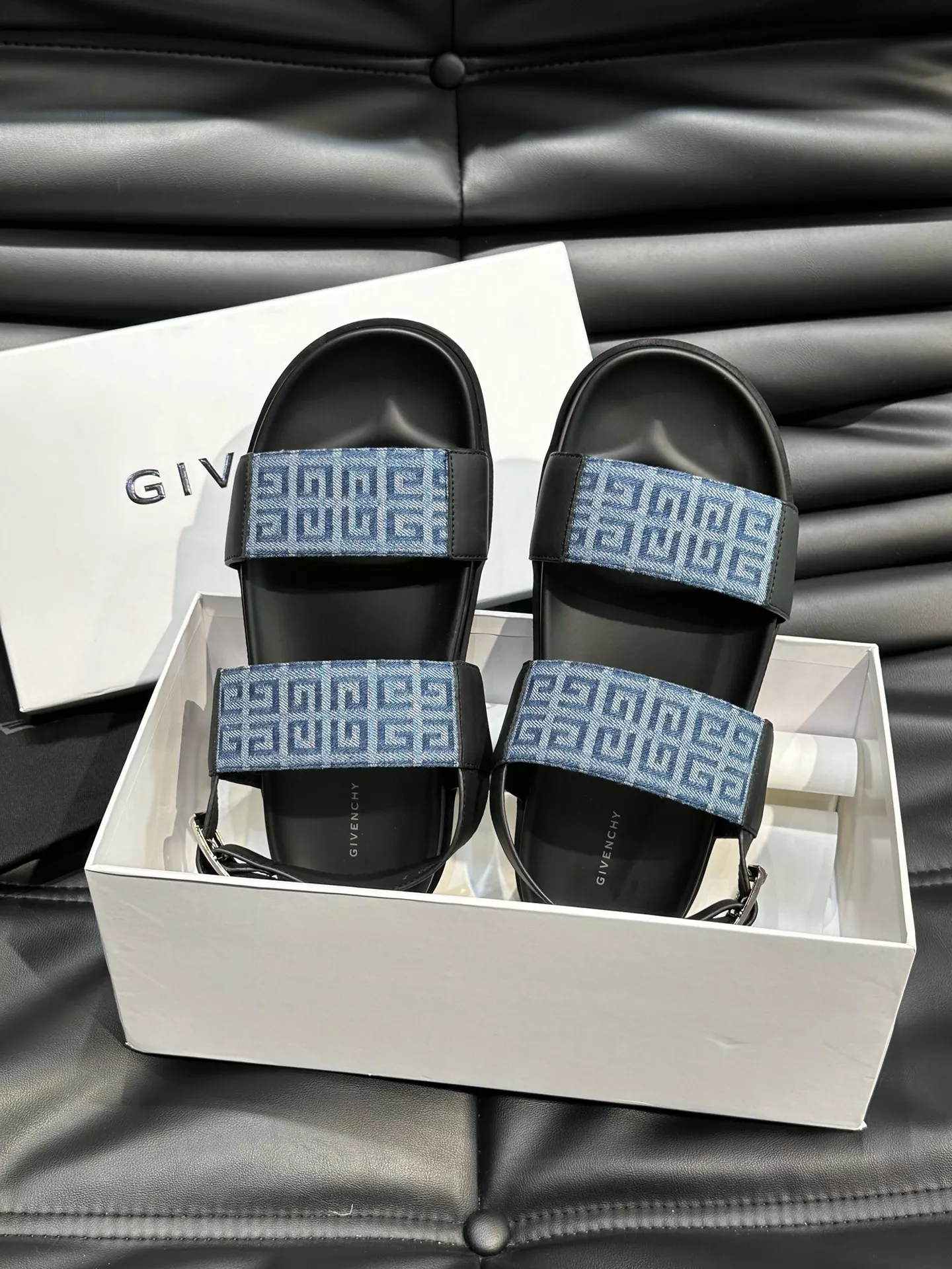 Practical 1225 Givenchy Sandal For Men